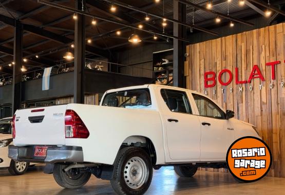Camionetas - Toyota Hilux 2.4 Dc 4X4 Tdi Dx 2024 Diesel 277000Km - En Venta