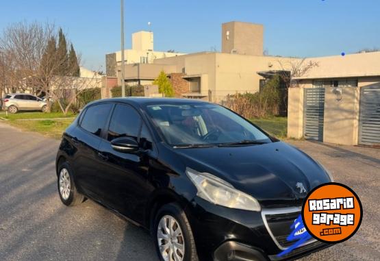 Autos - Peugeot 208 Active 1.5 2017 Nafta 150000Km - En Venta