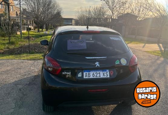 Autos - Peugeot 208 Active 1.5 2017 Nafta 150000Km - En Venta