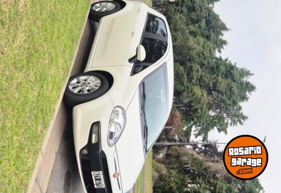 Autos - Fiat Punto attractive 2014 Nafta 138000Km - En Venta