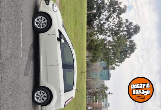 Autos - Fiat Punto attractive 2014 Nafta 138000Km - En Venta