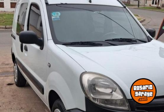 Utilitarios - Renault Kangoo 2017 Nafta 215000Km - En Venta