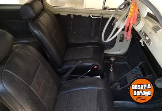 Clásicos - Fiat 600 D (1964) – Puertas Suicidas / Apertura Inversa – Pieza de Colección - En Venta