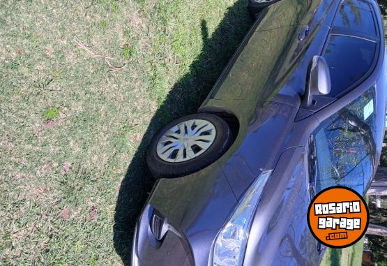 Autos - Toyota YARIS 2025 Nafta 10000Km - En Venta