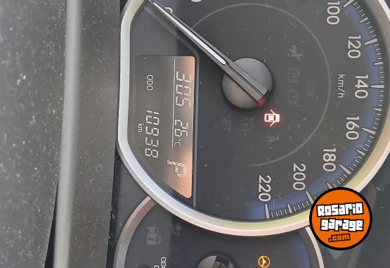 Autos - Toyota YARIS 2025 Nafta 10000Km - En Venta