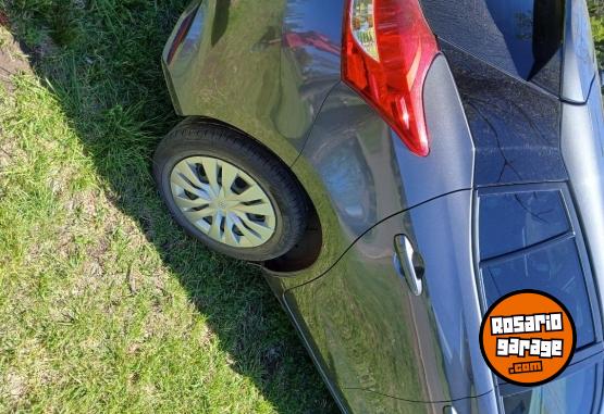 Autos - Toyota YARIS 2025 Nafta 10000Km - En Venta