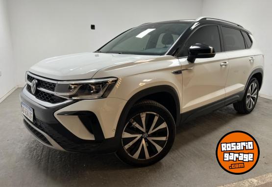 Autos - Volkswagen TAOS HIGHLINE BI TONO 2024 Nafta 24920Km - En Venta
