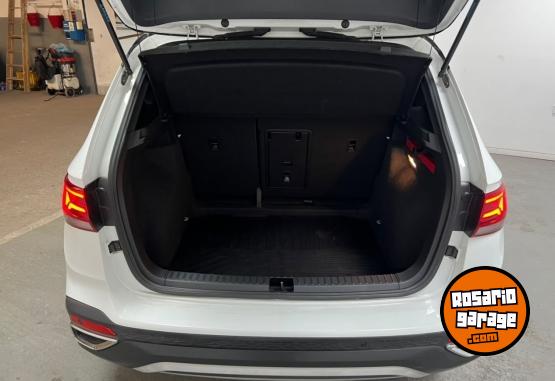 Autos - Volkswagen TAOS HIGHLINE BI TONO 2024 Nafta 24920Km - En Venta