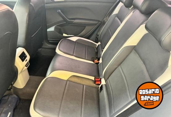 Autos - Volkswagen T-Cross Highline 2020 Nafta 123250Km - En Venta
