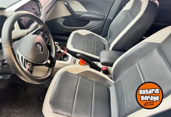 Autos - Volkswagen T-Cross Highline 2020 Nafta 123250Km - En Venta