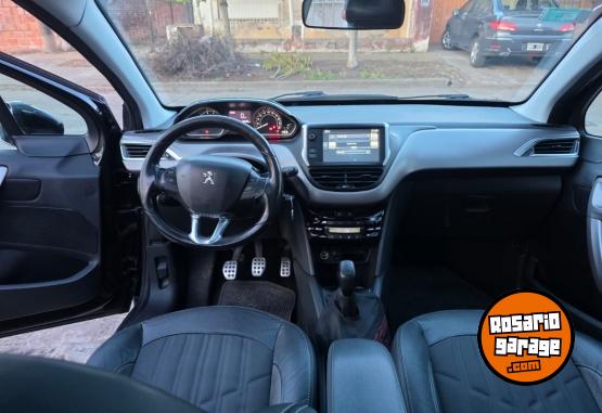 Autos - Peugeot 208 feline 2017 Nafta 125000Km - En Venta