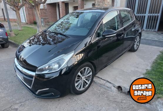 Autos - Peugeot 208 feline 2017 Nafta 125000Km - En Venta