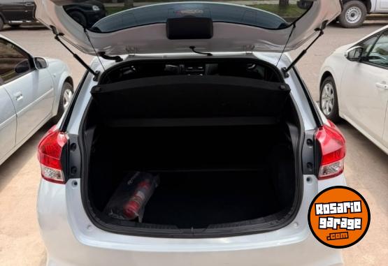 Autos - Toyota YARIS XS 2023 Nafta 45000Km - En Venta