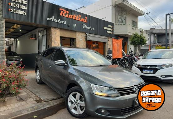 Autos - Volkswagen VENTO 2.0 TDI LUXURY DSG 2012 Diesel 240000Km - En Venta