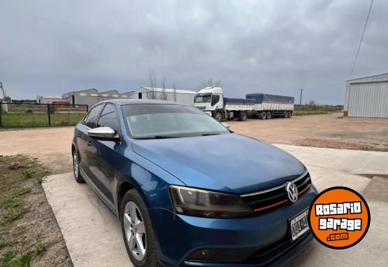 Autos - Volkswagen Vento luxury 2.5 2015 Nafta 167000Km - En Venta