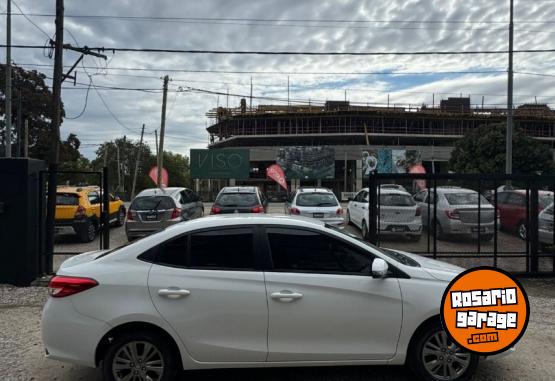 Autos - Toyota YARIS 1.5 XLS CVT 2020 Nafta 120000Km - En Venta