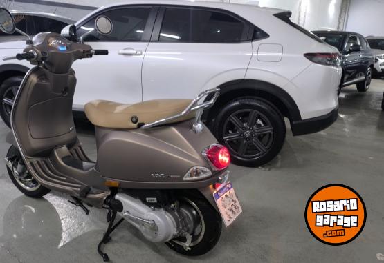 Motos - Vespa VXL 150 2025 Nafta 0Km - En Venta