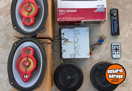 Accesorios para Autos - Stereo + Parlantes - En Venta