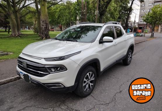 Camionetas - Fiat TORO FREEDOM 4X2 2022 Nafta 47000Km - En Venta