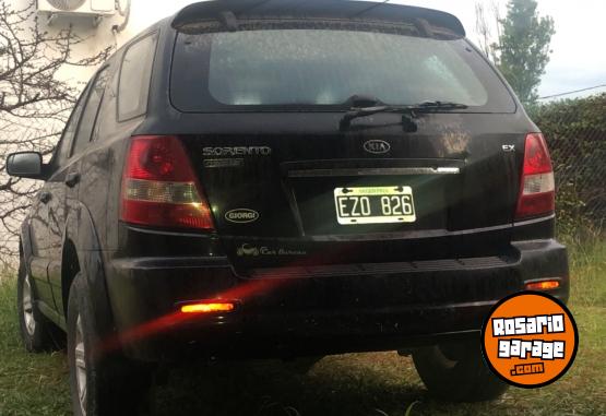 Camionetas - Kia SORENTO CRDI 2005 Diesel 249000Km - En Venta