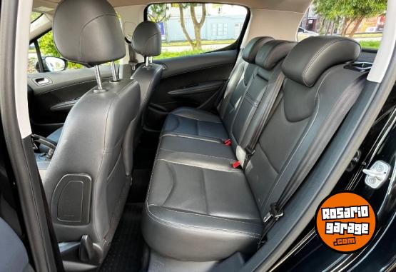 Autos - Peugeot 308 2017 Nafta 93000Km - En Venta