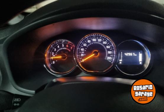 Autos - Renault Sandero STEPWAY Intense 2022 Nafta 43000Km - En Venta