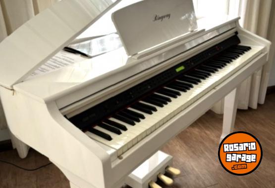 Instrumentos Musicales - Vendo piano digital Ringway GDP 1100 - En Venta