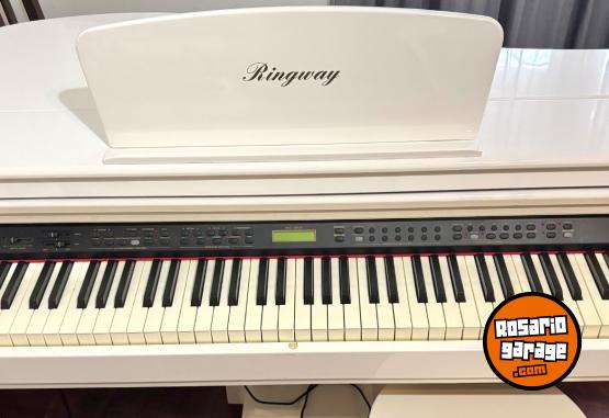 Instrumentos Musicales - Vendo piano digital Ringway GDP 1100 - En Venta