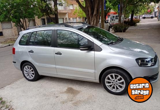 Autos - Volkswagen SURAN 2012 Nafta 1111Km - En Venta