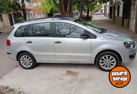 Autos - Volkswagen SURAN 2012 Nafta 1111Km - En Venta