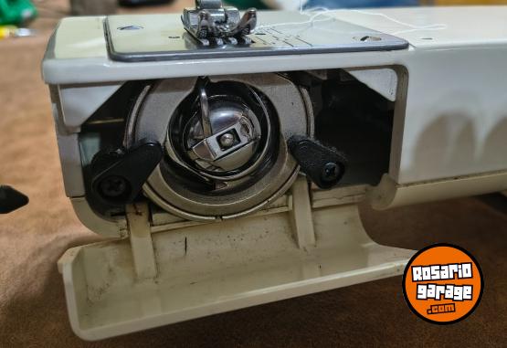 Hogar - Máquina de Coser excelente estado - En Venta