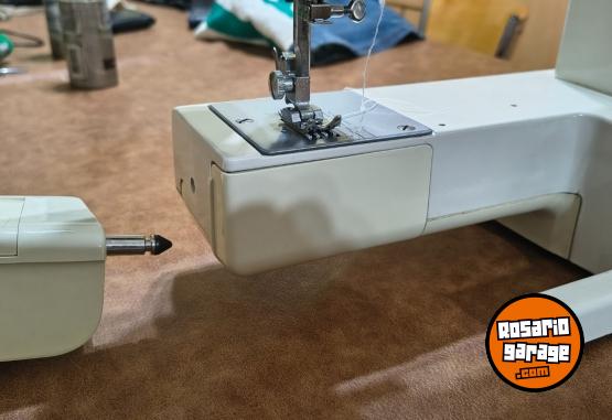 Hogar - Máquina de Coser excelente estado - En Venta