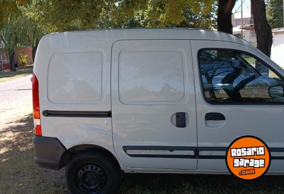 Utilitarios - Renault KANGOO 2012 GNC 245000Km - En Venta