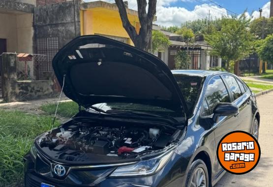 Autos - Toyota Corolla 2021 Electrico / Hibrido 97000Km - En Venta