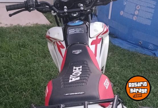 Motos - Honda XR 150 2024 Nafta 2322Km - En Venta