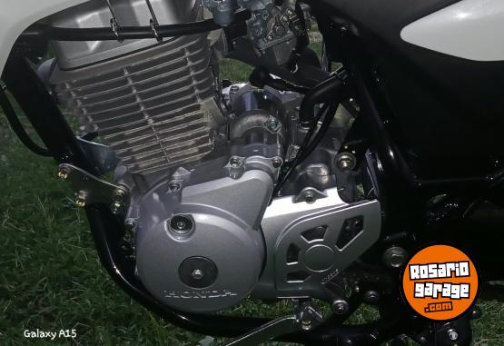 Motos - Honda XR 150 2024 Nafta 2322Km - En Venta