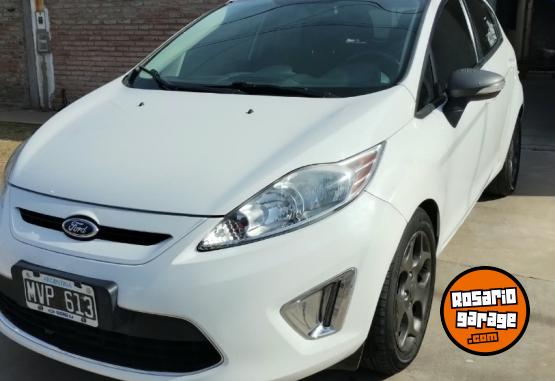 Autos - Ford Fiesta kinetik titanium 2013 Nafta 113000Km - En Venta