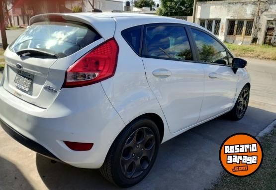 Autos - Ford Fiesta kinetik titanium 2013 Nafta 113000Km - En Venta