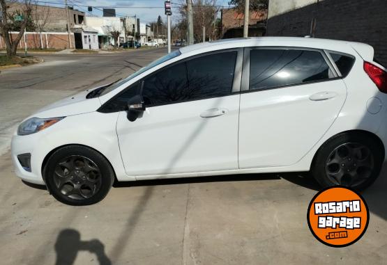 Autos - Ford Fiesta kinetik titanium 2013 Nafta 113000Km - En Venta