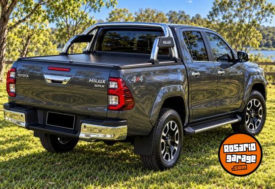Camionetas - Toyota HILUX SRX 4X4 2024 Diesel 23000Km - En Venta