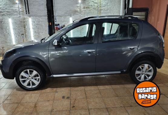 Autos - Renault SANDERO 2012 Nafta 123456Km - En Venta