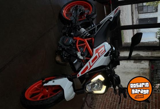 Motos - Ktm Duke 200 NG 2024 Nafta 9000Km - En Venta