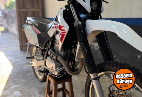 Motos - Honda Xr 2021 Nafta 23000Km - En Venta