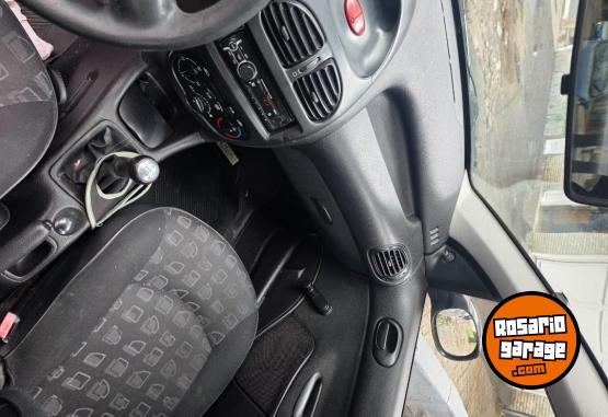 Autos - Peugeot 206 2006 Diesel 240000Km - En Venta