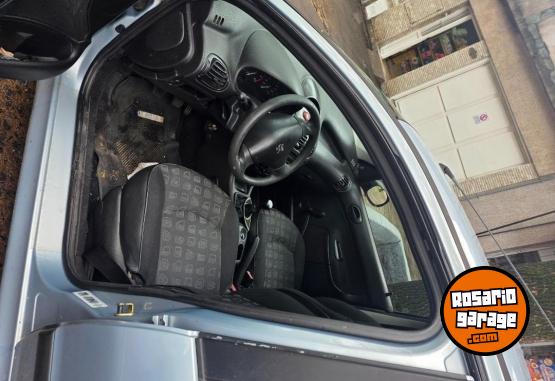 Autos - Peugeot 206 2006 Diesel 240000Km - En Venta