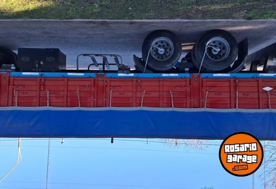 Camiones y Grúas - Acoplado B/v con destape y vigia de ruedas(sin cub).) - En Venta