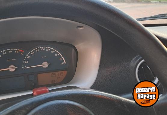 Autos - Suzuki Fun con aire 2006 Nafta 125000Km - En Venta