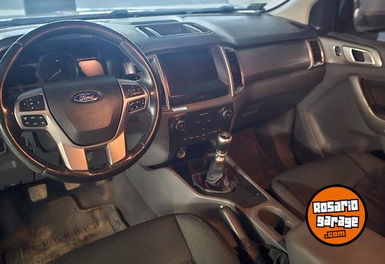 Camionetas - Ford Ranger Xlt 2017 Diesel 159500Km - En Venta