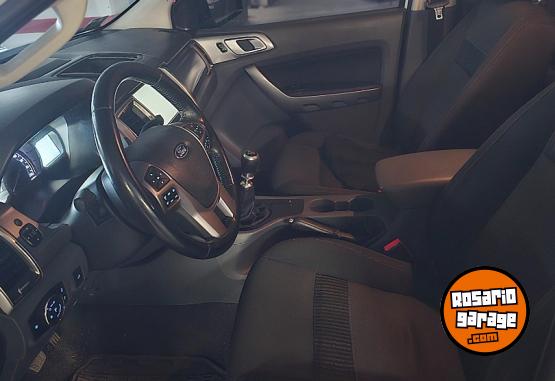 Camionetas - Ford Ranger Xlt 2017 Diesel 159500Km - En Venta