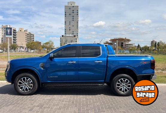 Camionetas - Ford Ranger 2024 Diesel 9700Km - En Venta